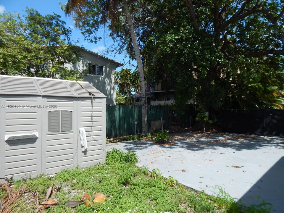 合同活跃: $625,000 (3 贝兹, 2 浴室, 1770 平方英尺)