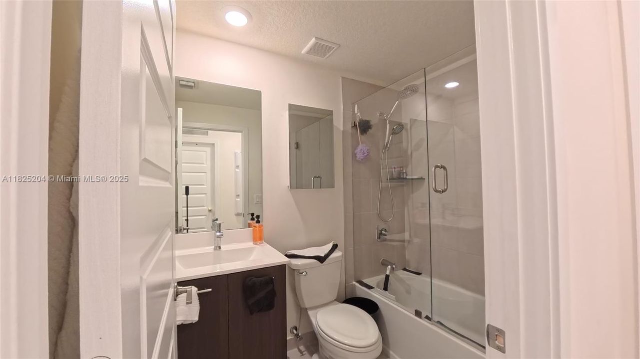 Active With Contract: $739,900 (4 beds, 3 baths, 1866 Square Feet)