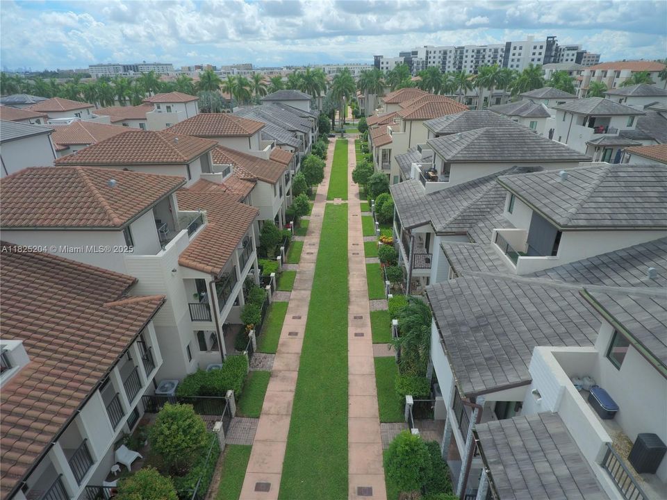 Active With Contract: $739,900 (4 beds, 3 baths, 1866 Square Feet)