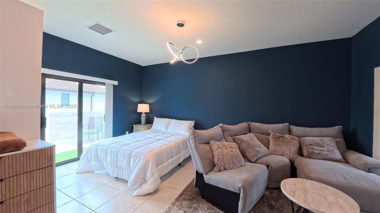 Active With Contract: $739,900 (4 beds, 3 baths, 1866 Square Feet)