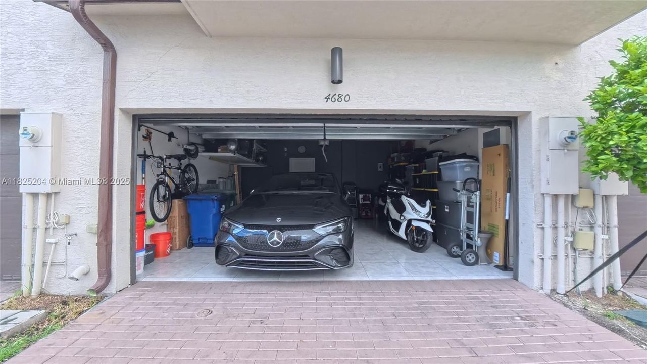 Active With Contract: $739,900 (4 beds, 3 baths, 1866 Square Feet)