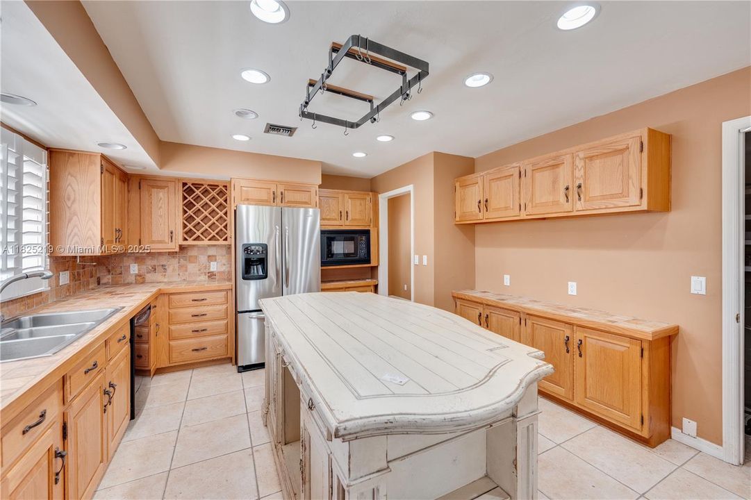 5254 River Blossom Lane, LaBelle, FL 33935