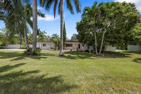 For Sale: $1,499,000 (4 beds, 3 baths, 1837 Square Feet)