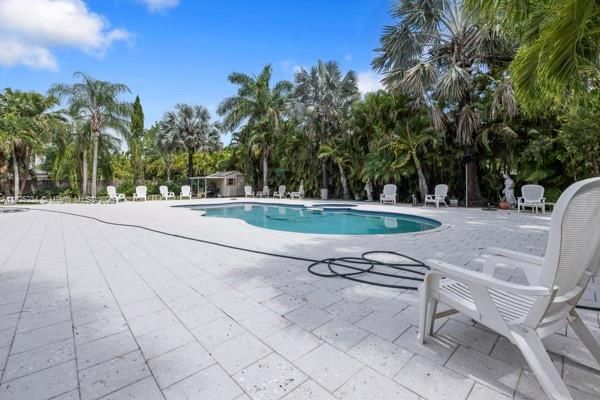 For Sale: $1,499,000 (4 beds, 3 baths, 1837 Square Feet)