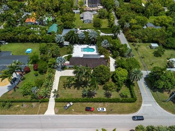 For Sale: $1,499,000 (4 beds, 3 baths, 1837 Square Feet)