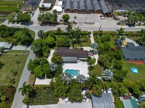 For Sale: $1,499,000 (4 beds, 3 baths, 1837 Square Feet)