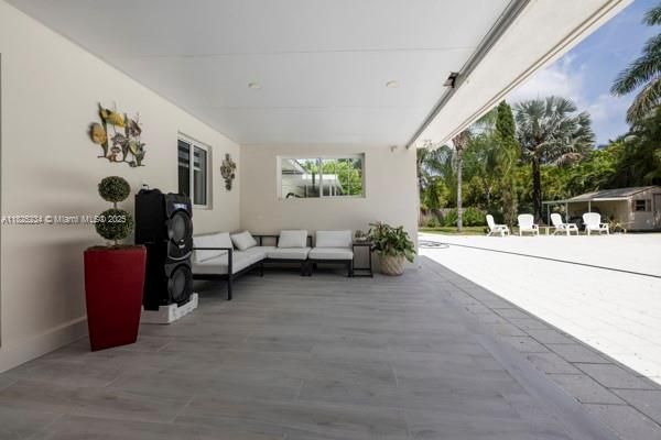 For Sale: $1,499,000 (4 beds, 3 baths, 1837 Square Feet)