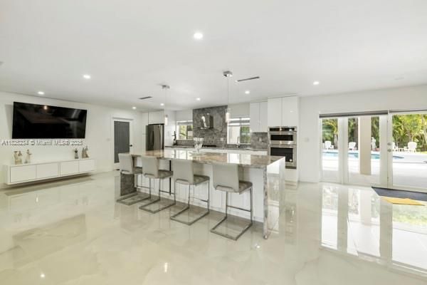 For Sale: $1,499,000 (4 beds, 3 baths, 1837 Square Feet)