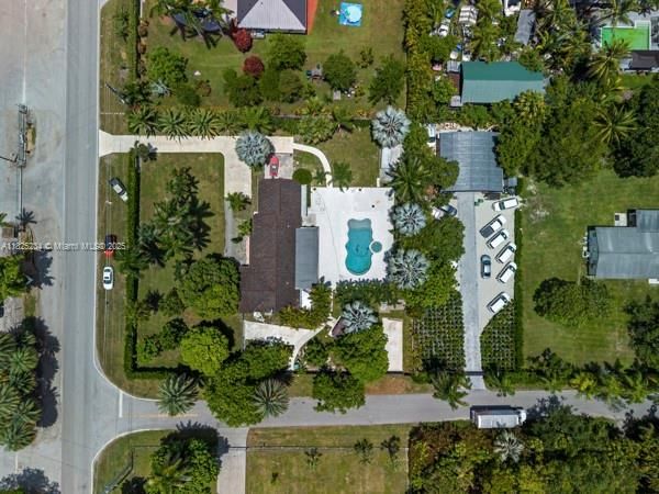 For Sale: $1,499,000 (4 beds, 3 baths, 1837 Square Feet)