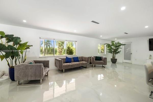 For Sale: $1,499,000 (4 beds, 3 baths, 1837 Square Feet)