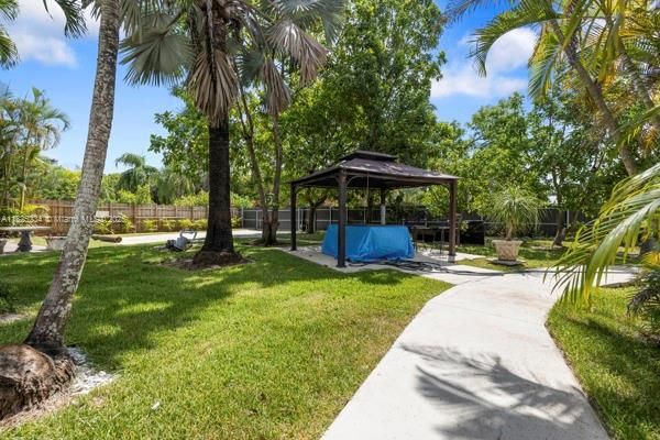 For Sale: $1,499,000 (4 beds, 3 baths, 1837 Square Feet)