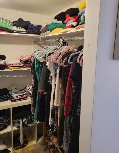 待售: $280,000 (2 贝兹, 2 浴室, 1138 平方英尺)