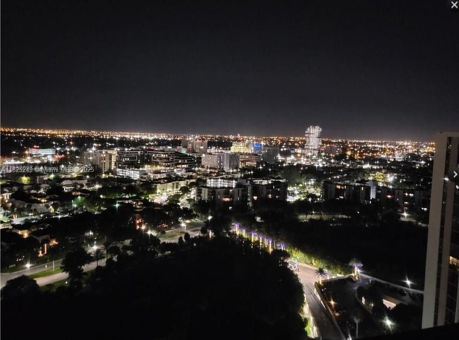 待售: $280,000 (2 贝兹, 2 浴室, 1138 平方英尺)