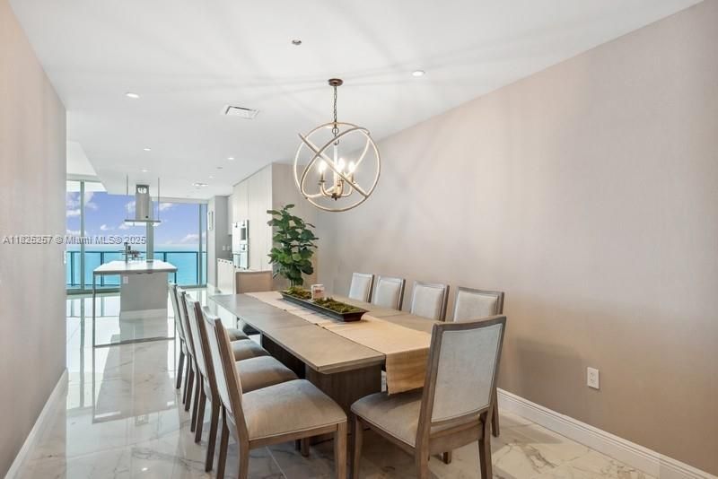 Active With Contract: $5,300,000 (3 beds, 3 baths, 2475 Square Feet)