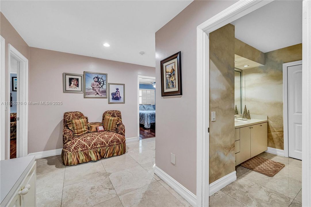 En Venta: $2,700,000 (5 camas, 4 baños, 4515 Pies cuadrados)