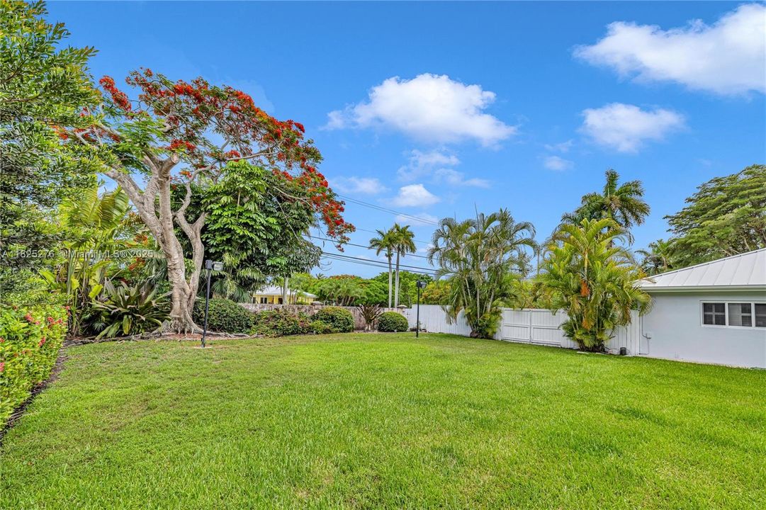 En Venta: $2,700,000 (5 camas, 4 baños, 4515 Pies cuadrados)