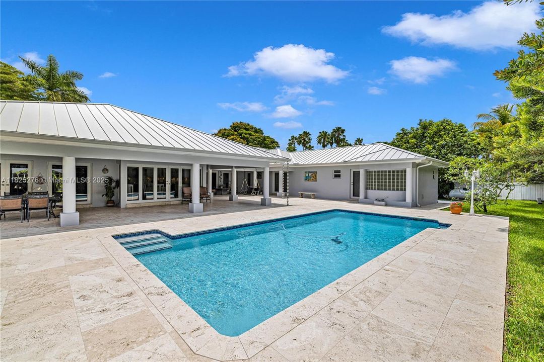 En Venta: $2,700,000 (5 camas, 4 baños, 4515 Pies cuadrados)