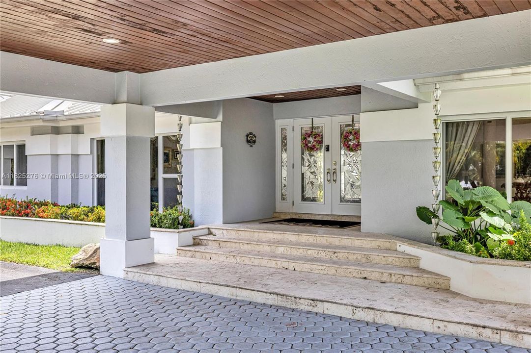 En Venta: $2,700,000 (5 camas, 4 baños, 4515 Pies cuadrados)