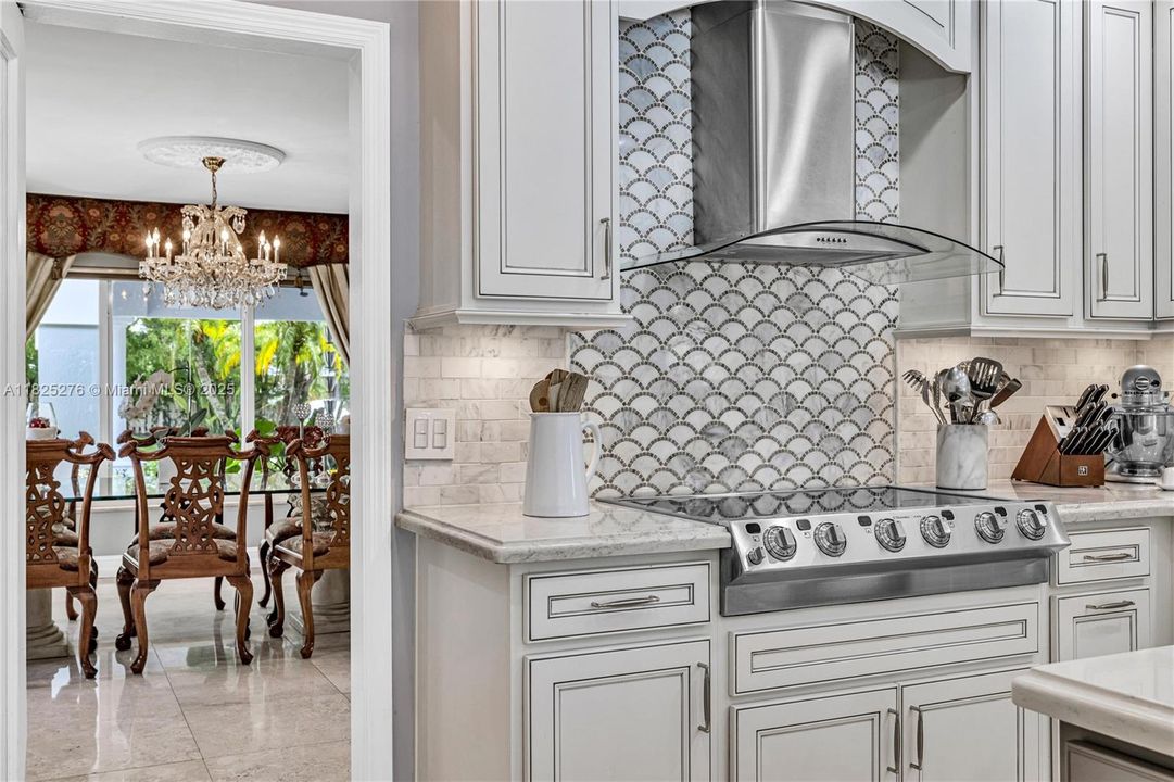 En Venta: $2,700,000 (5 camas, 4 baños, 4515 Pies cuadrados)