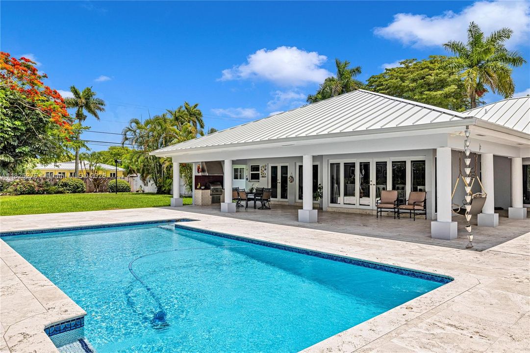 En Venta: $2,700,000 (5 camas, 4 baños, 4515 Pies cuadrados)