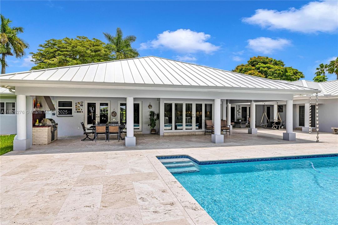 En Venta: $2,700,000 (5 camas, 4 baños, 4515 Pies cuadrados)