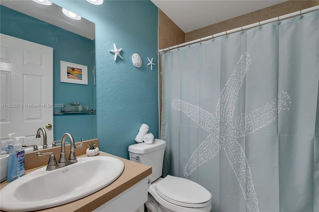 待售: $799,500 (3 贝兹, 2 浴室, 1350 平方英尺)