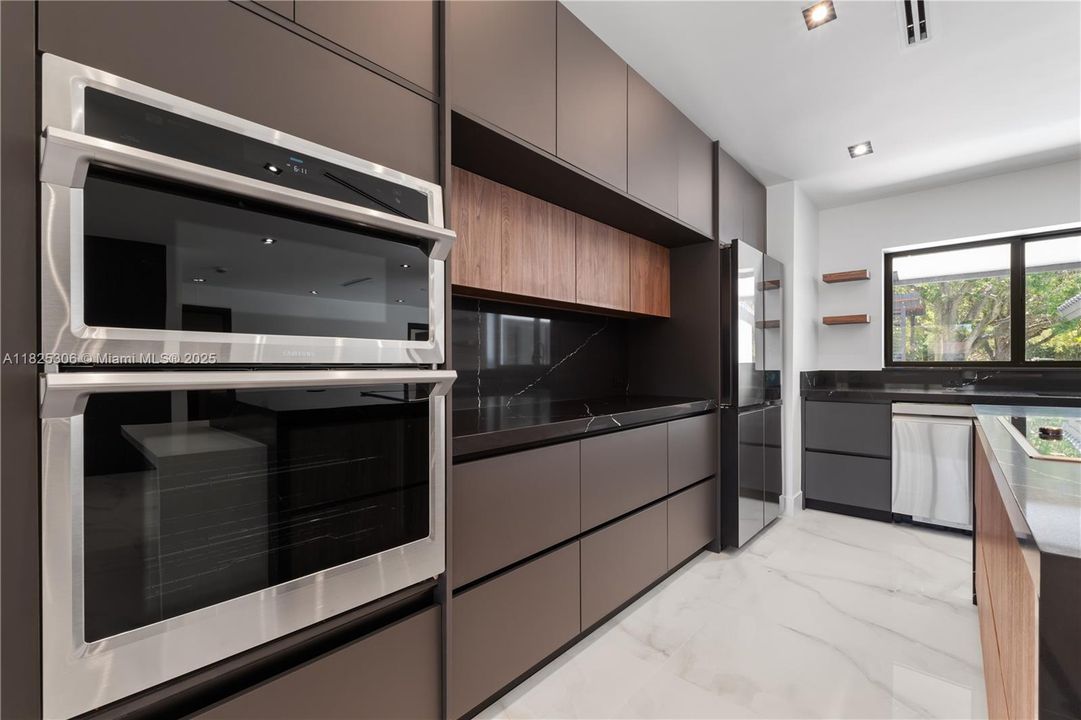 For Rent: $10,500 (4 beds, 3 baths, 2391 Square Feet)