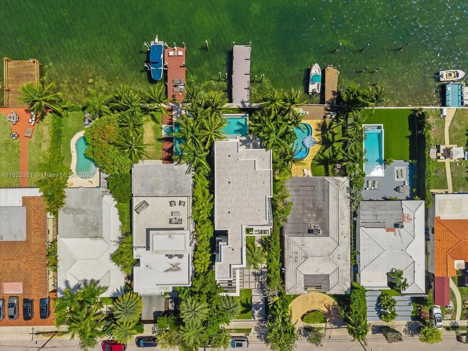 На продажу: $9,995,000 (5 спален, 6 ванн, 3326 Квадратных фут)