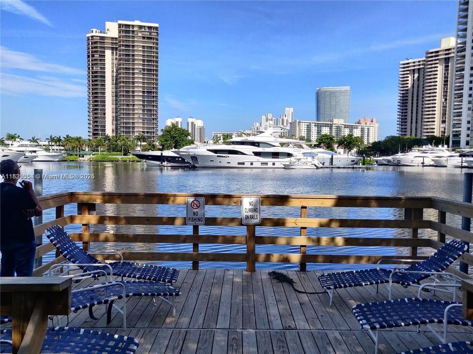 Recently Sold: $429,000 (2 beds, 2 baths, 1180 Square Feet)