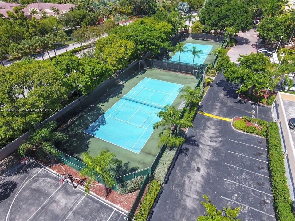 Recently Sold: $429,000 (2 beds, 2 baths, 1180 Square Feet)