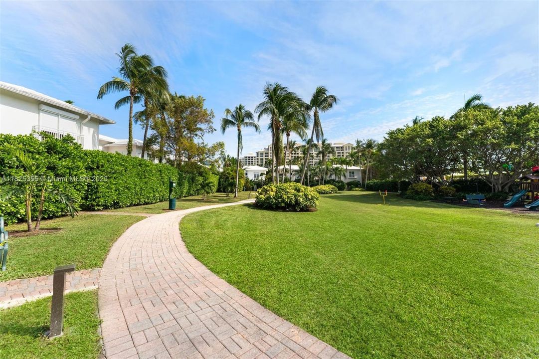 Recently Rented: $29,700 (5 beds, 5 baths, 4100 Square Feet)