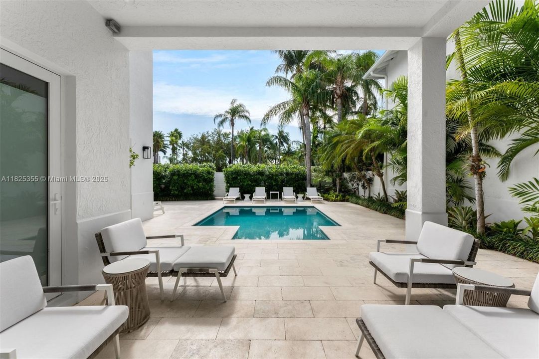 Recently Rented: $29,700 (5 beds, 5 baths, 4100 Square Feet)