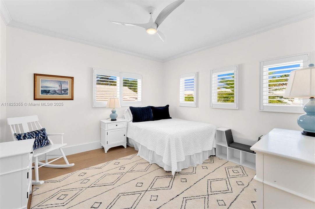 Recently Rented: $29,700 (5 beds, 5 baths, 4100 Square Feet)