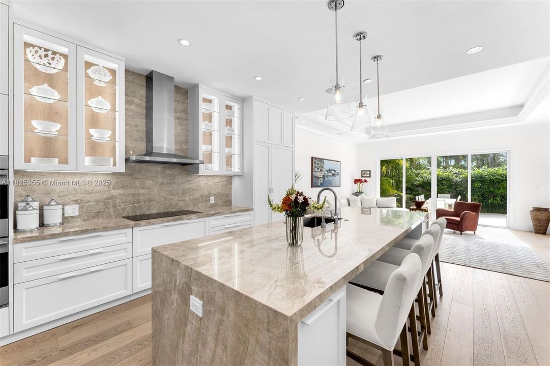 Recently Rented: $29,700 (5 beds, 5 baths, 4100 Square Feet)