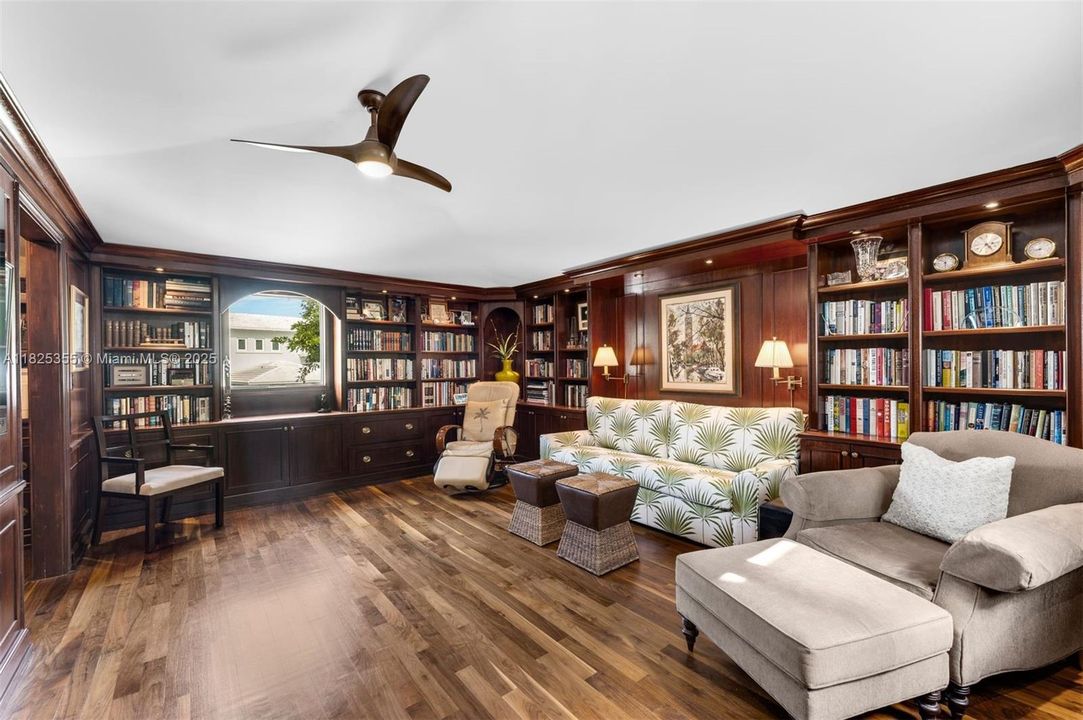 Recently Rented: $29,700 (5 beds, 5 baths, 4100 Square Feet)