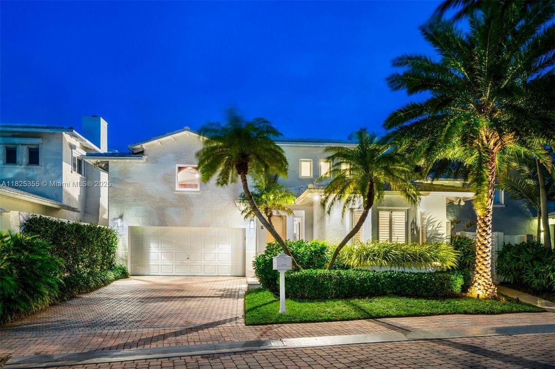 Recently Rented: $29,700 (5 beds, 5 baths, 4100 Square Feet)