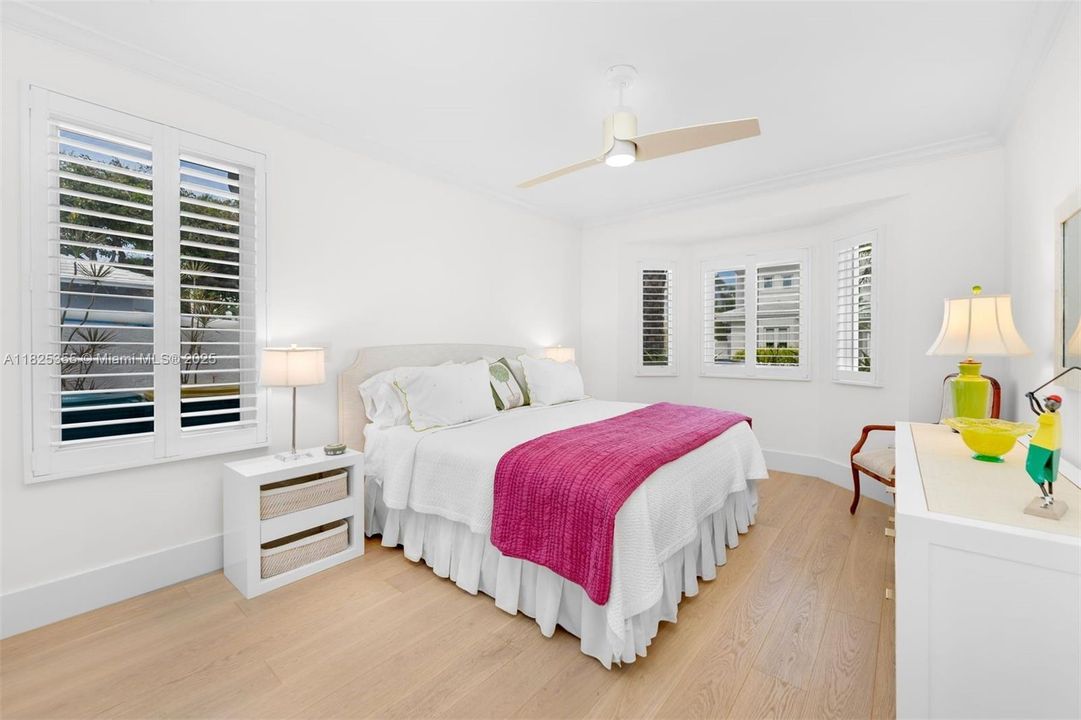 Recently Rented: $29,700 (5 beds, 5 baths, 4100 Square Feet)