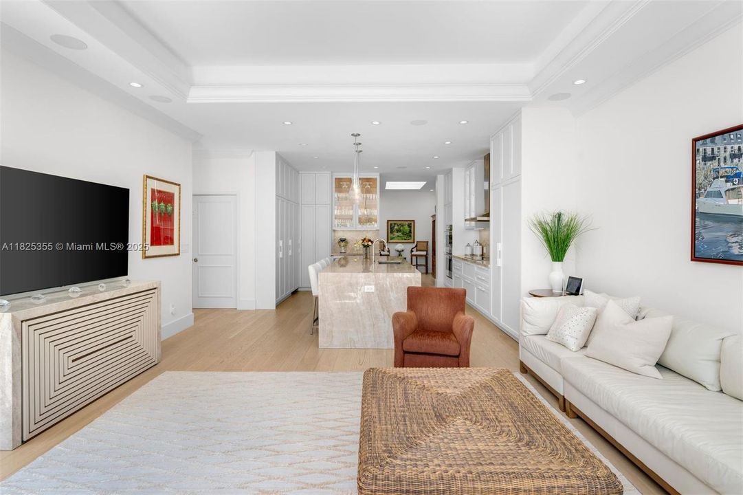 Recently Rented: $29,700 (5 beds, 5 baths, 4100 Square Feet)