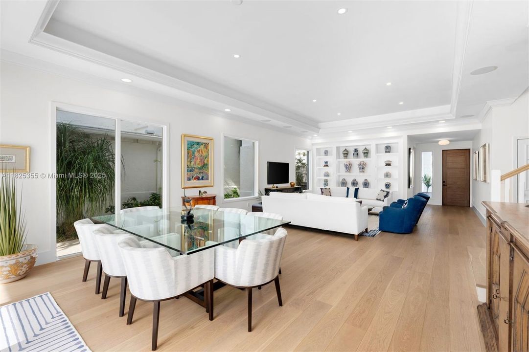 Recently Rented: $29,700 (5 beds, 5 baths, 4100 Square Feet)