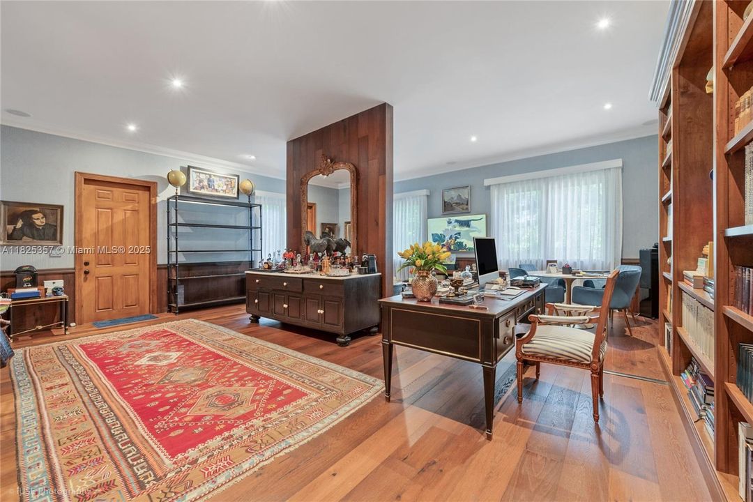 For Rent: $31,500 (6 beds, 6 baths, 7646 Square Feet)