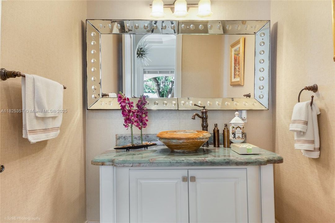 For Rent: $31,500 (6 beds, 6 baths, 7646 Square Feet)