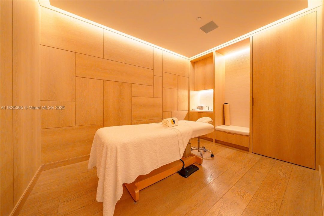 For Sale: $50,000,000 (7 beds, 8 baths, 9852 Square Feet)