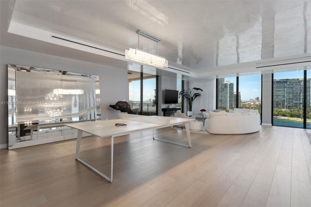 For Sale: $50,000,000 (7 beds, 8 baths, 9852 Square Feet)