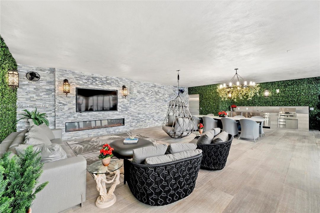 Rooftop outdoor living area