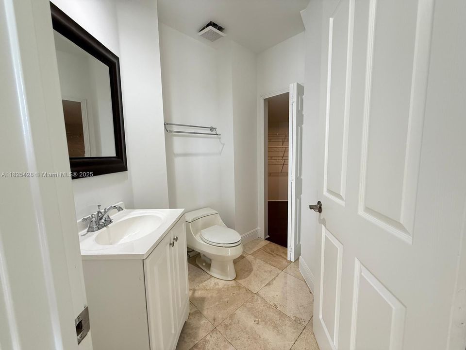 For Sale: $3,595,000 (5 beds, 5 baths, 4478 Square Feet)