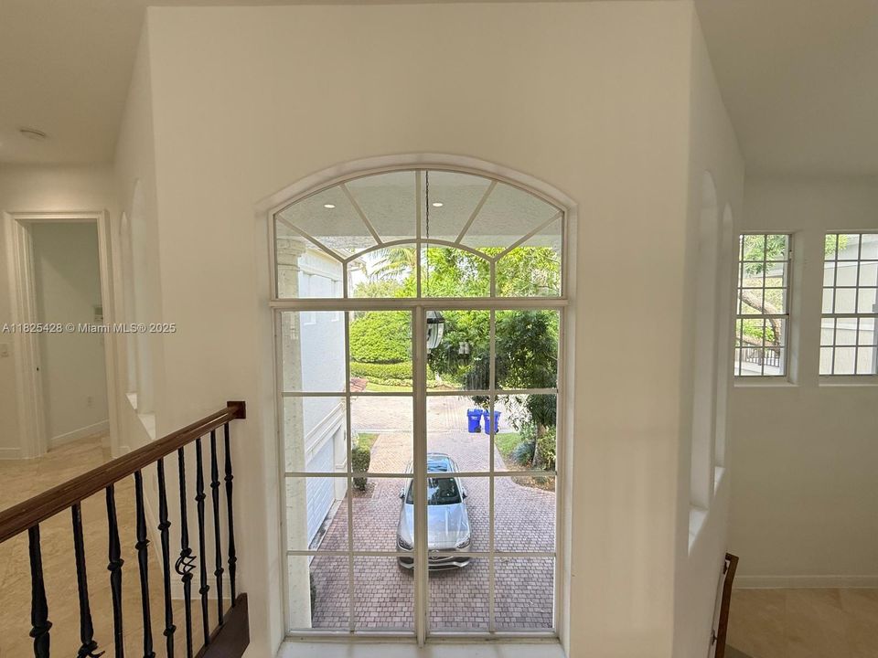 For Sale: $3,595,000 (5 beds, 5 baths, 4478 Square Feet)