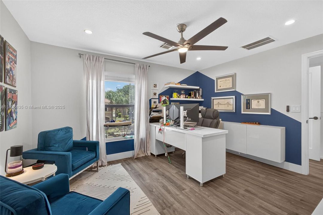 For Sale: $415,000 (2 beds, 2 baths, 1448 Square Feet)