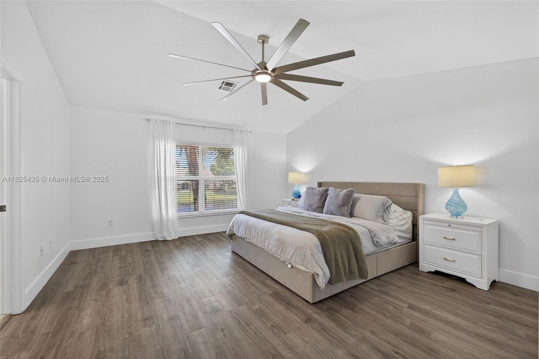 For Sale: $415,000 (2 beds, 2 baths, 1448 Square Feet)