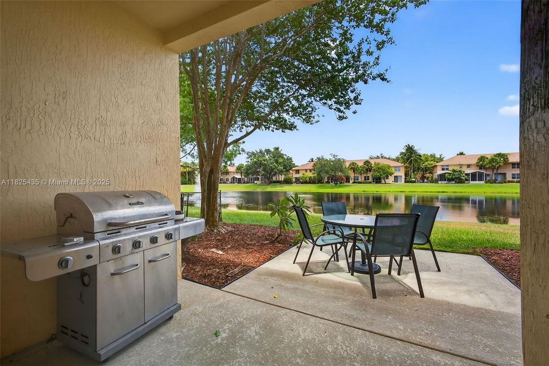 For Sale: $415,000 (2 beds, 2 baths, 1448 Square Feet)