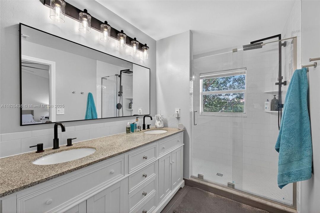 For Sale: $415,000 (2 beds, 2 baths, 1448 Square Feet)